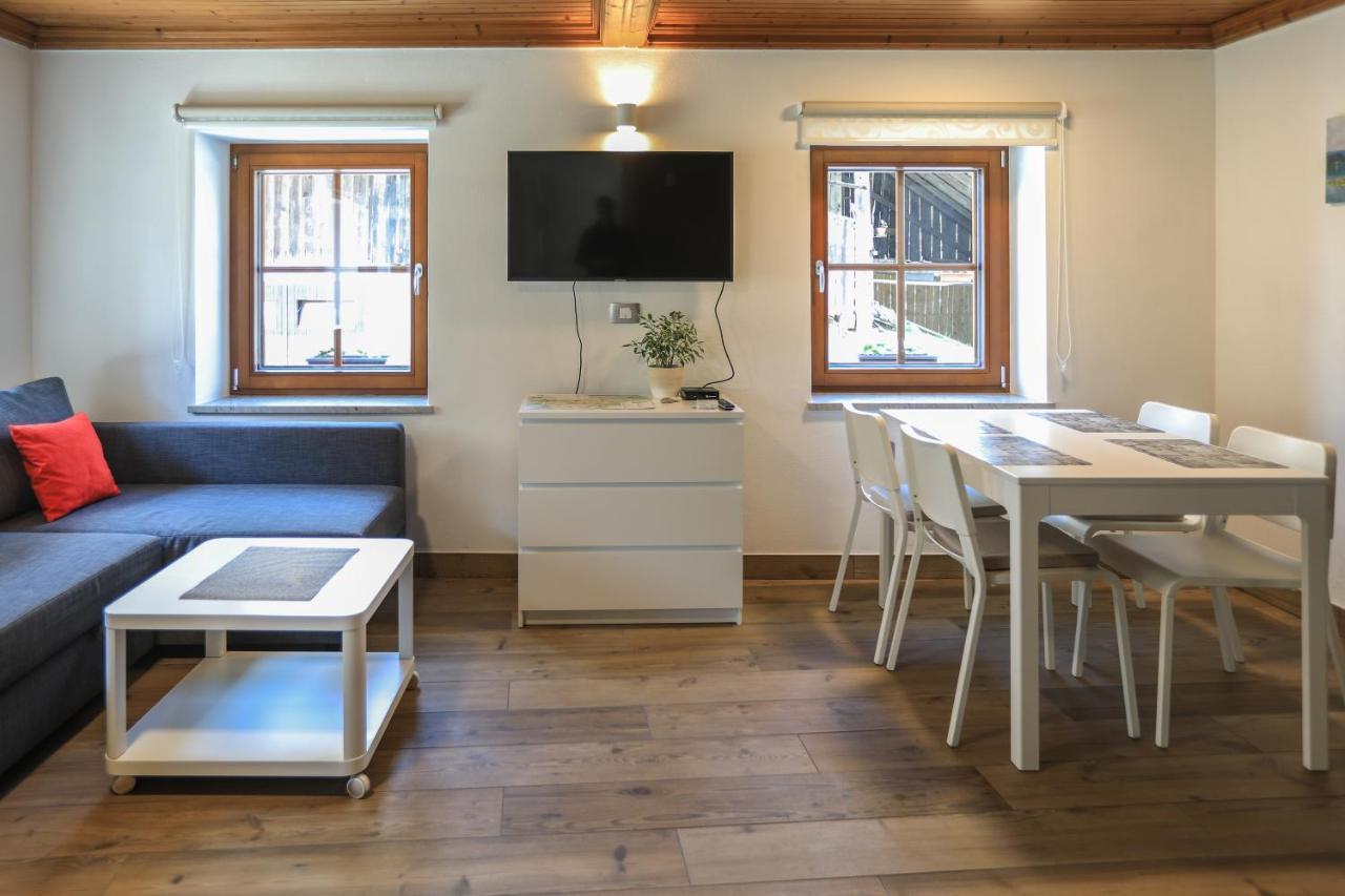 Apartmaji Tina Zgornje Gorje Luaran gambar