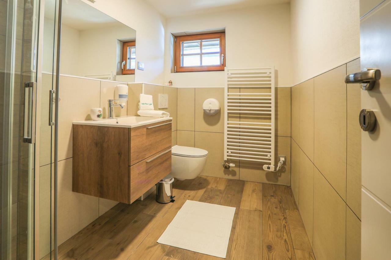 Apartmaji Tina Zgornje Gorje Luaran gambar