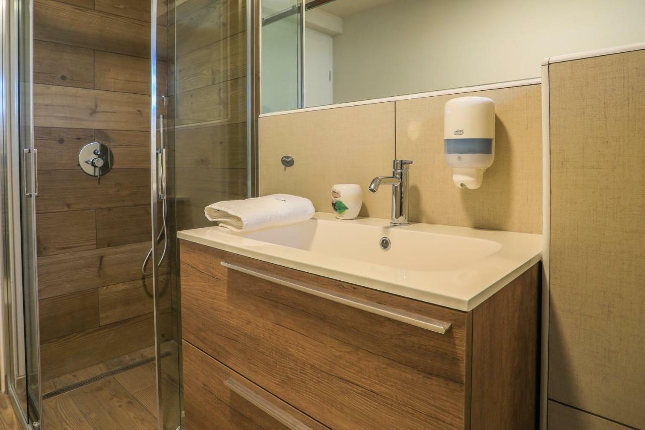 Apartmaji Tina Zgornje Gorje Luaran gambar